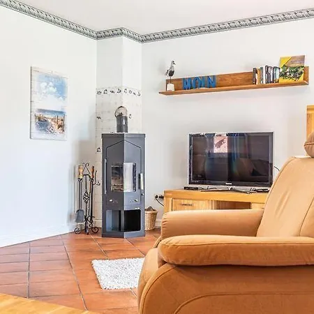 Holiday home Haus-strandlaeufer